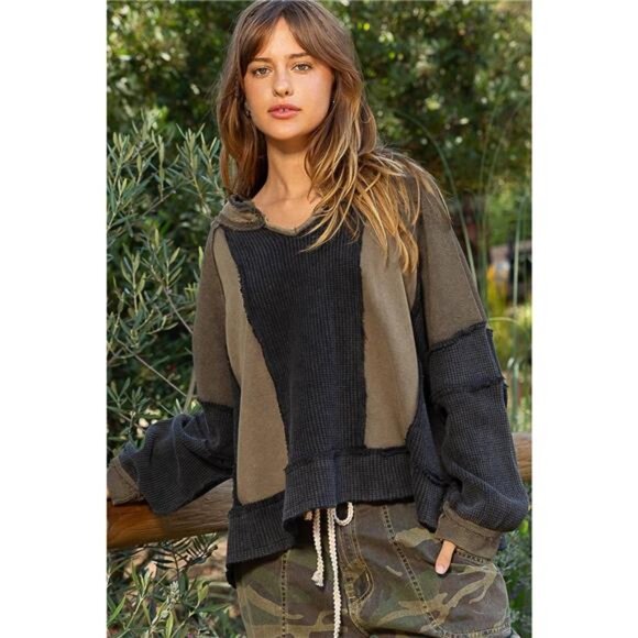 POL Color Block Waffle Knit Raw Hem Sweatshirt - Picture 6 of 9